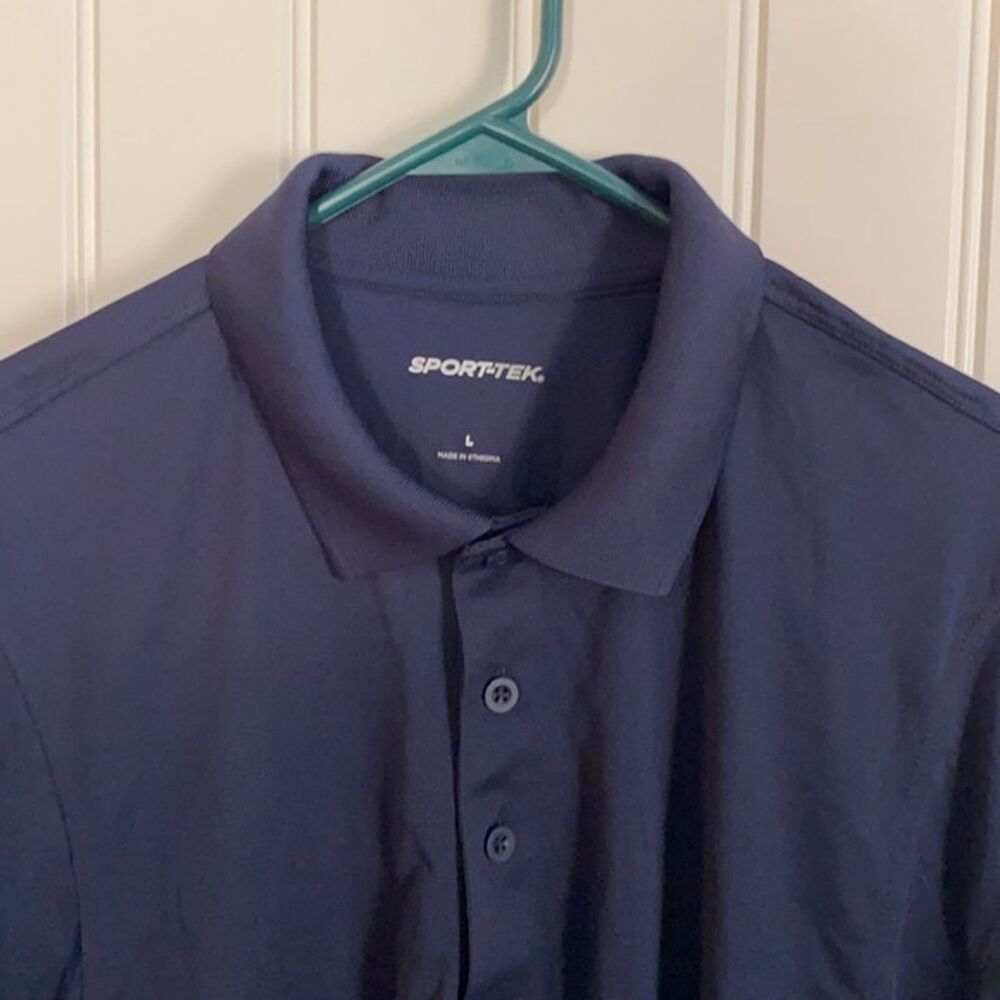 E69)  NWOT Men's Navy Sport-tek  Dri Wick Polo Sz. Large Monogram